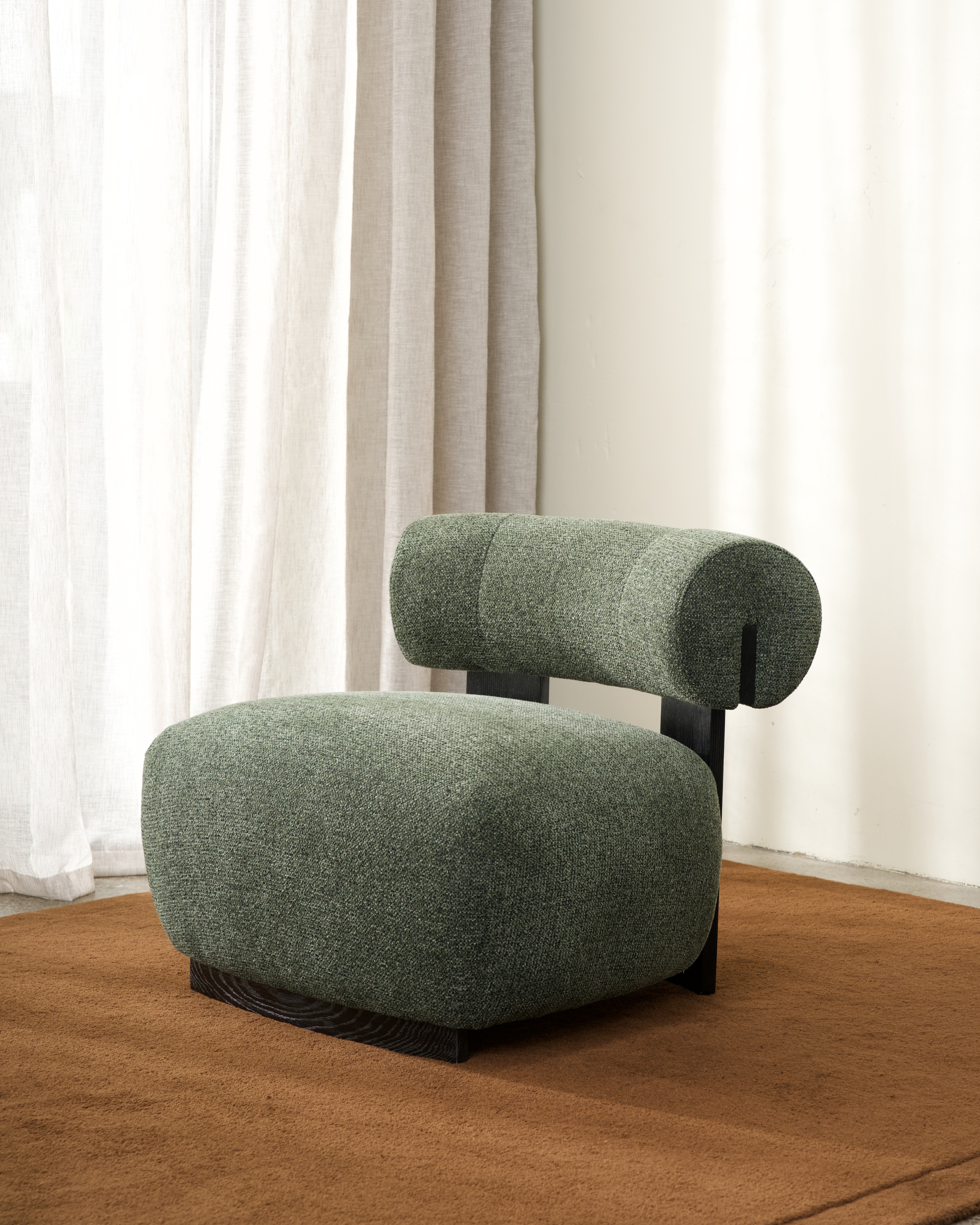 Kuva Lounge Chair
