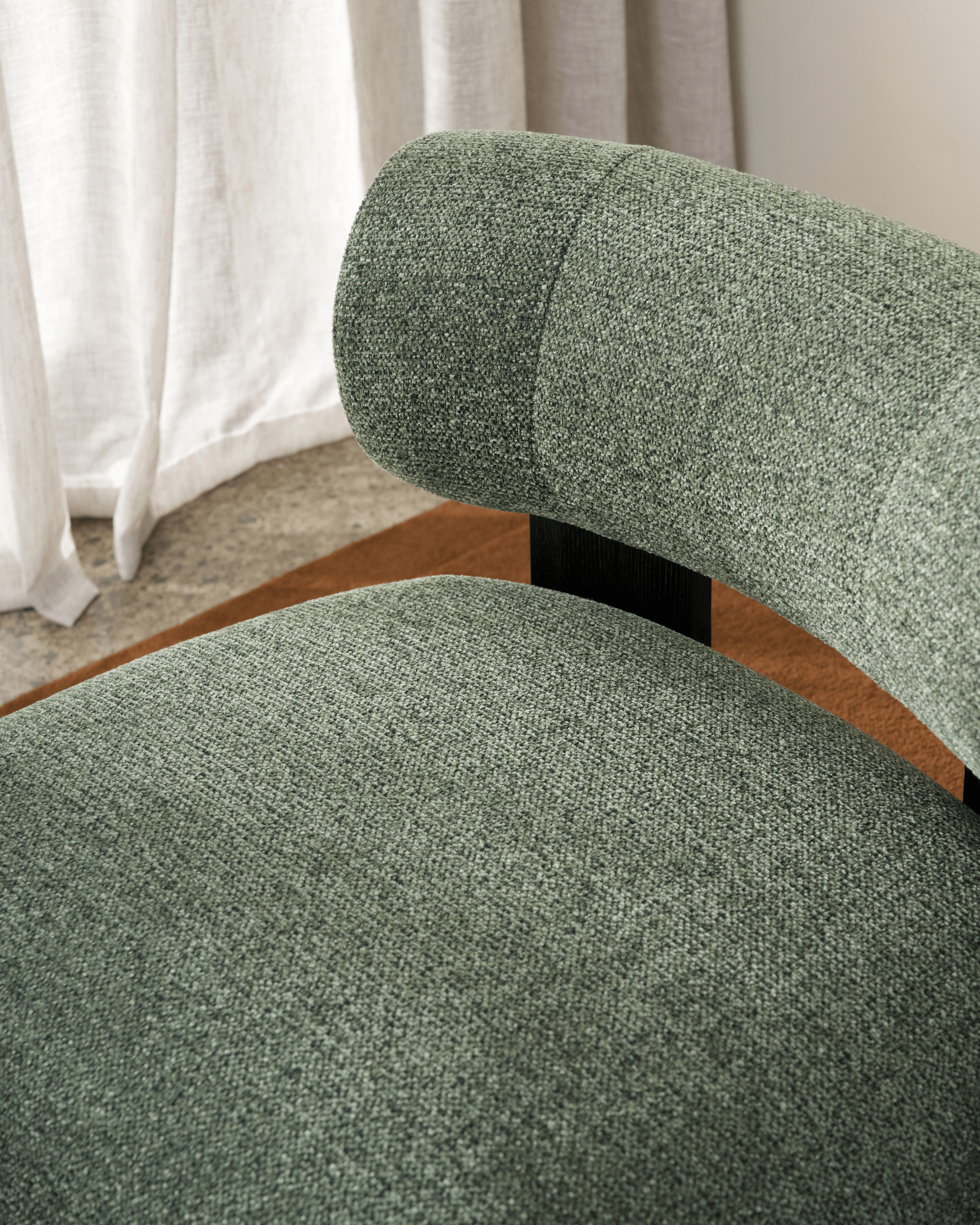 Kuva Lounge Chair