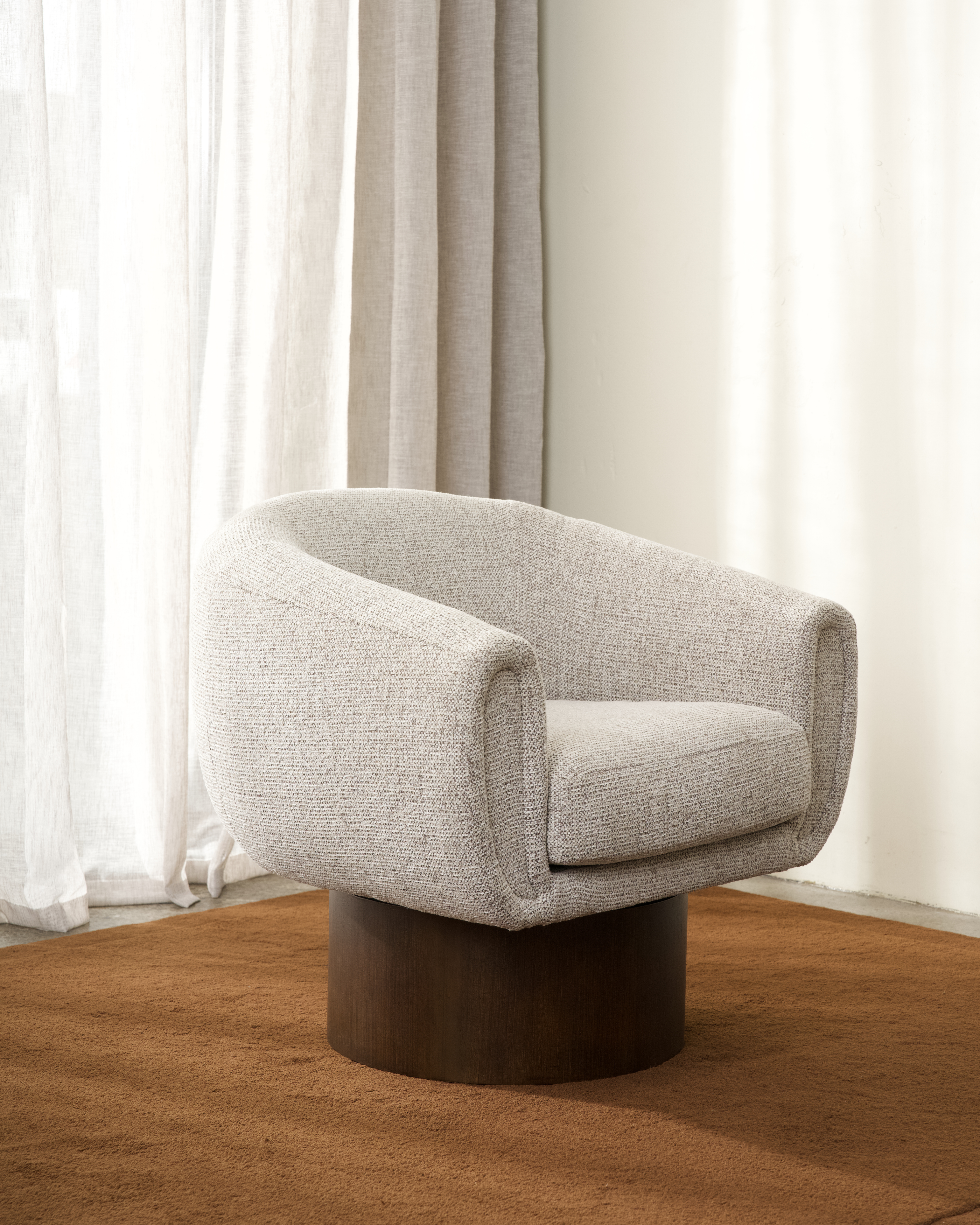 Theo Swivel Chair