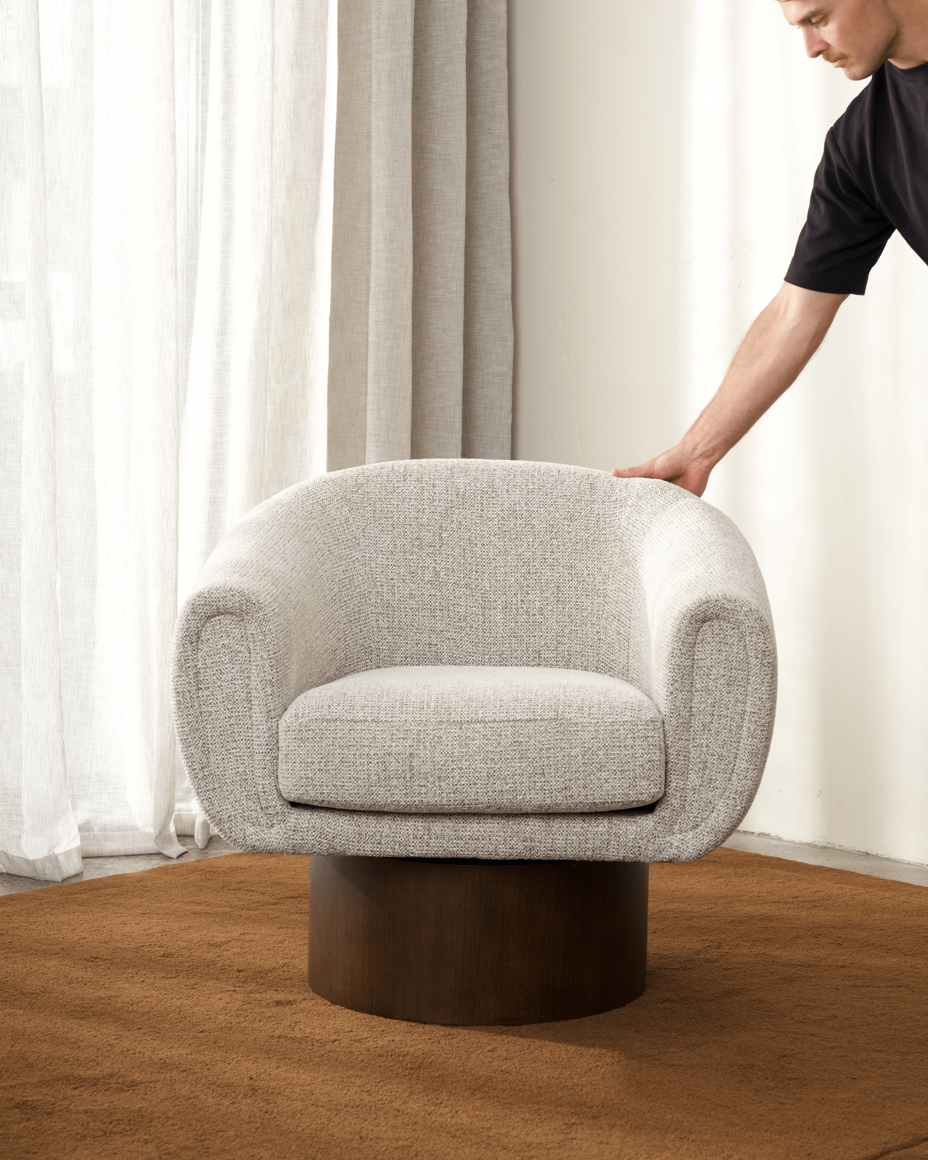 Theo Swivel Chair