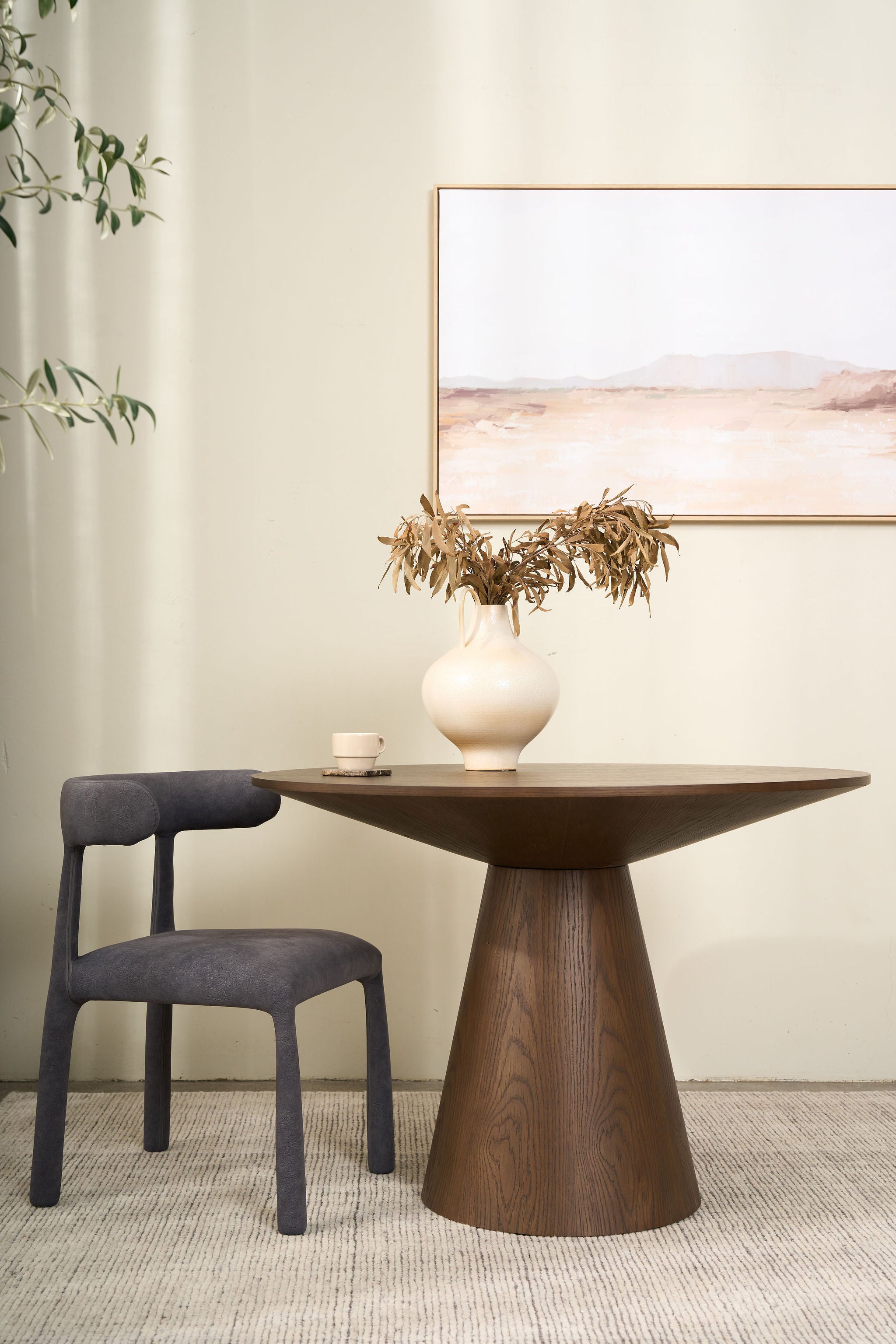 Niche Dining Table