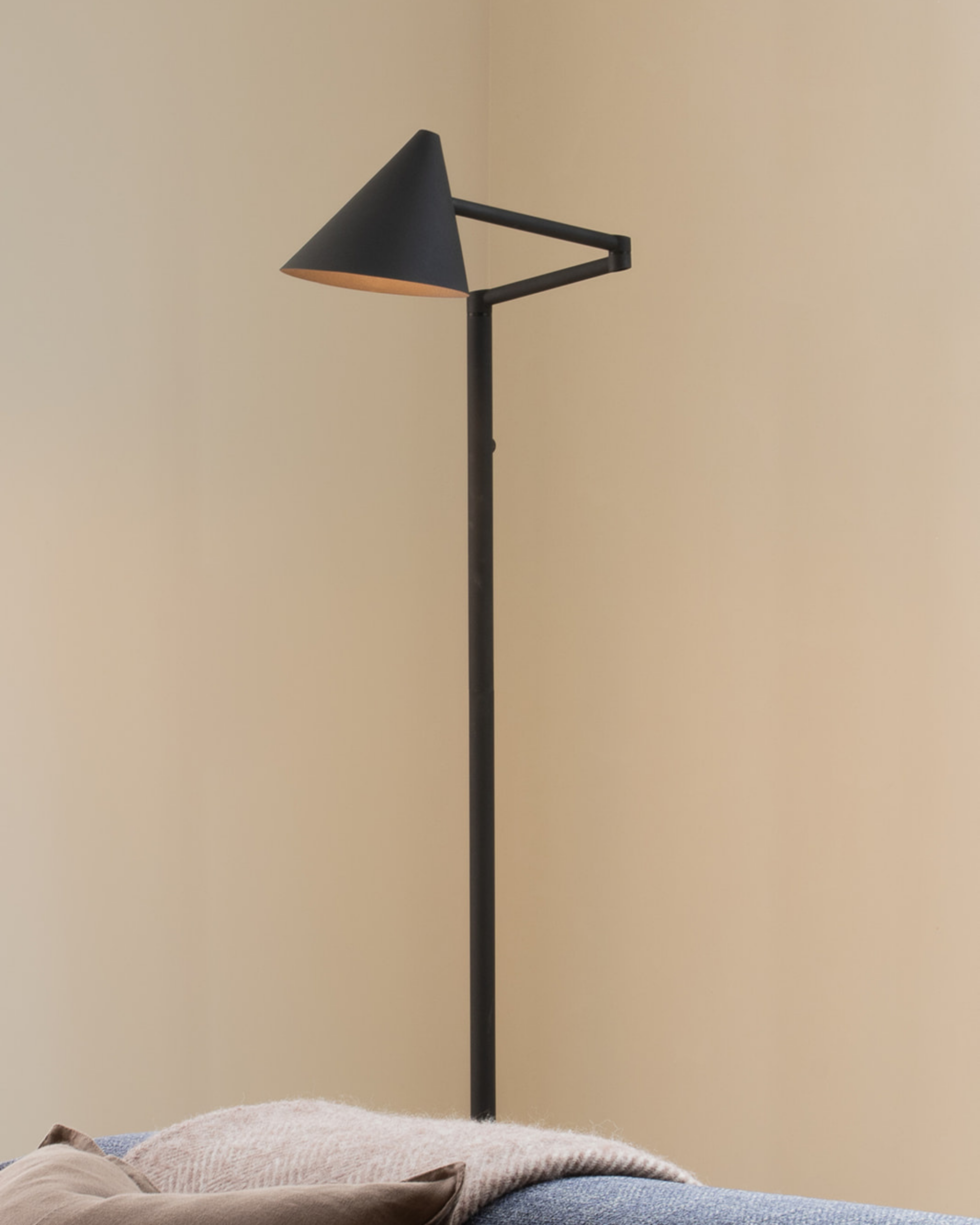 FINN Floor Lamp