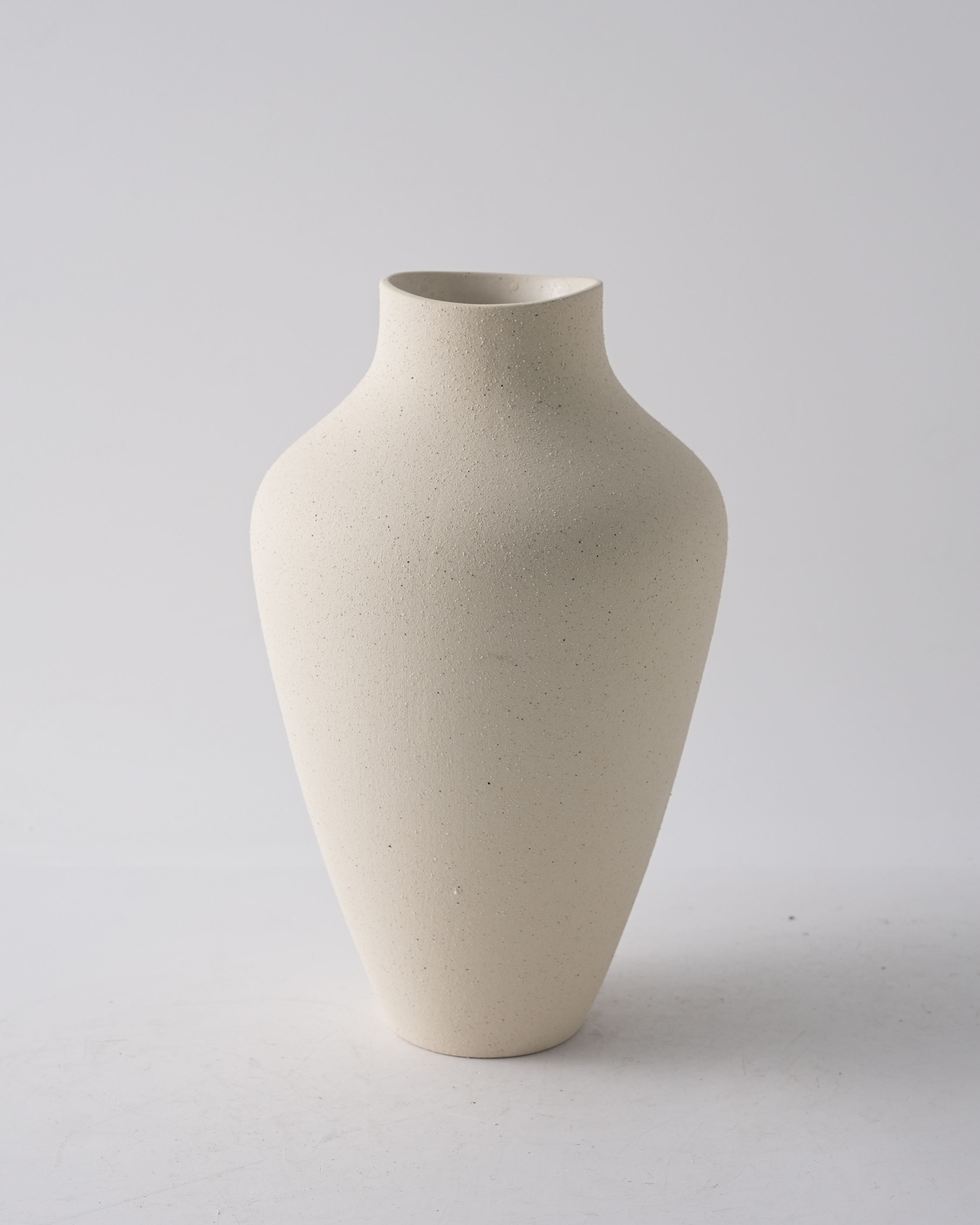 Claudia Vase