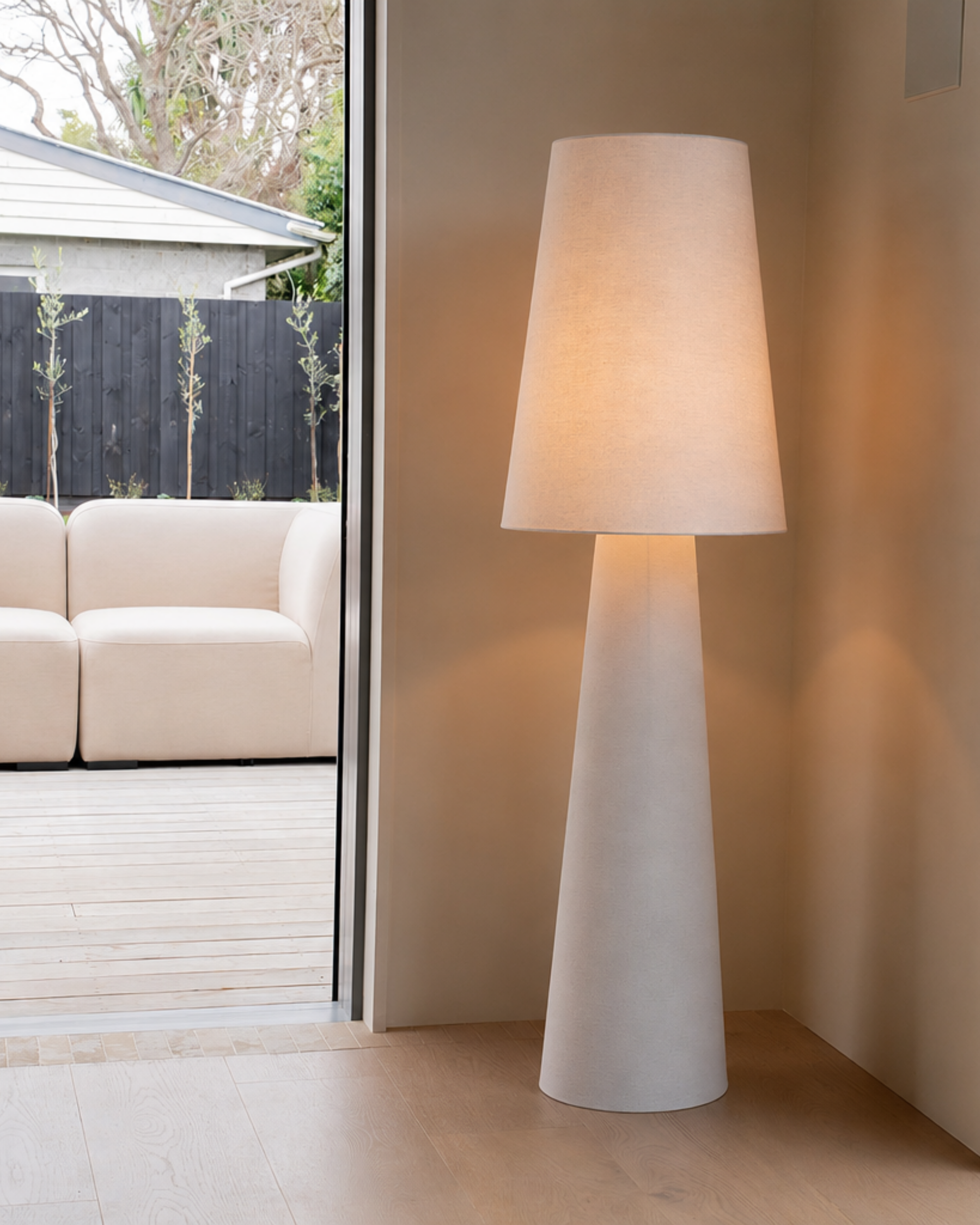 Onda Floor Lamp